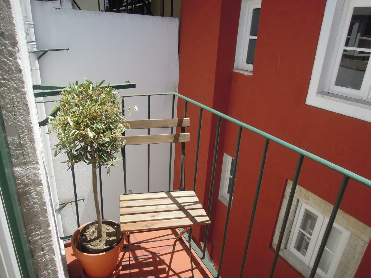Lx 77 Lägenhet Lisboa Exteriör bild